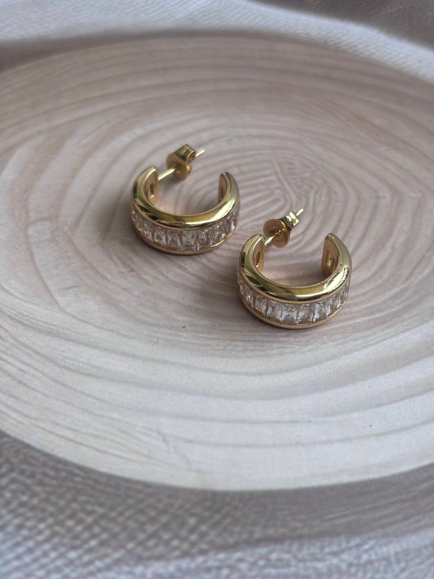 Rectangular AD comma Studs