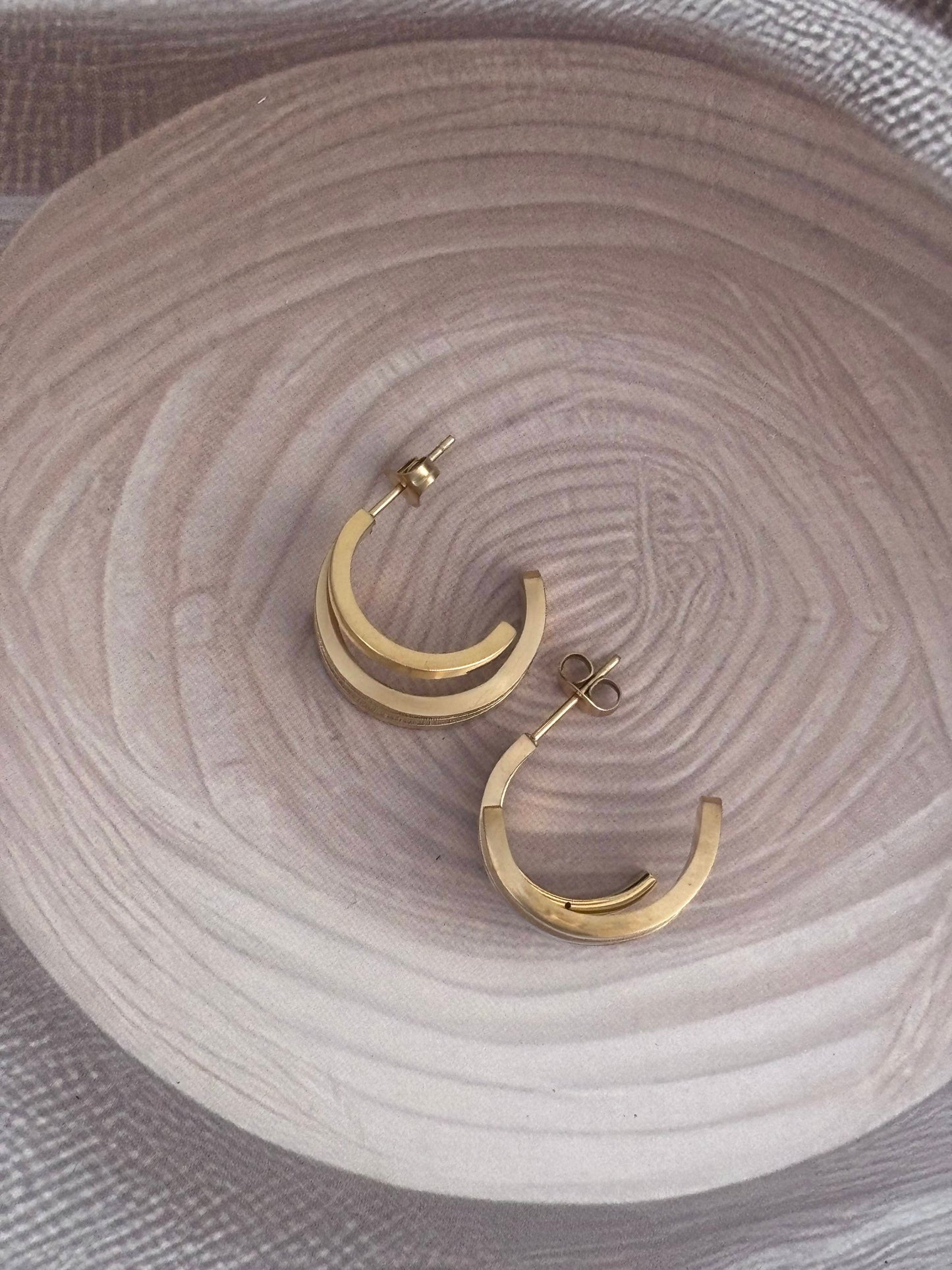 Lined MOP Semi hoops Earrings