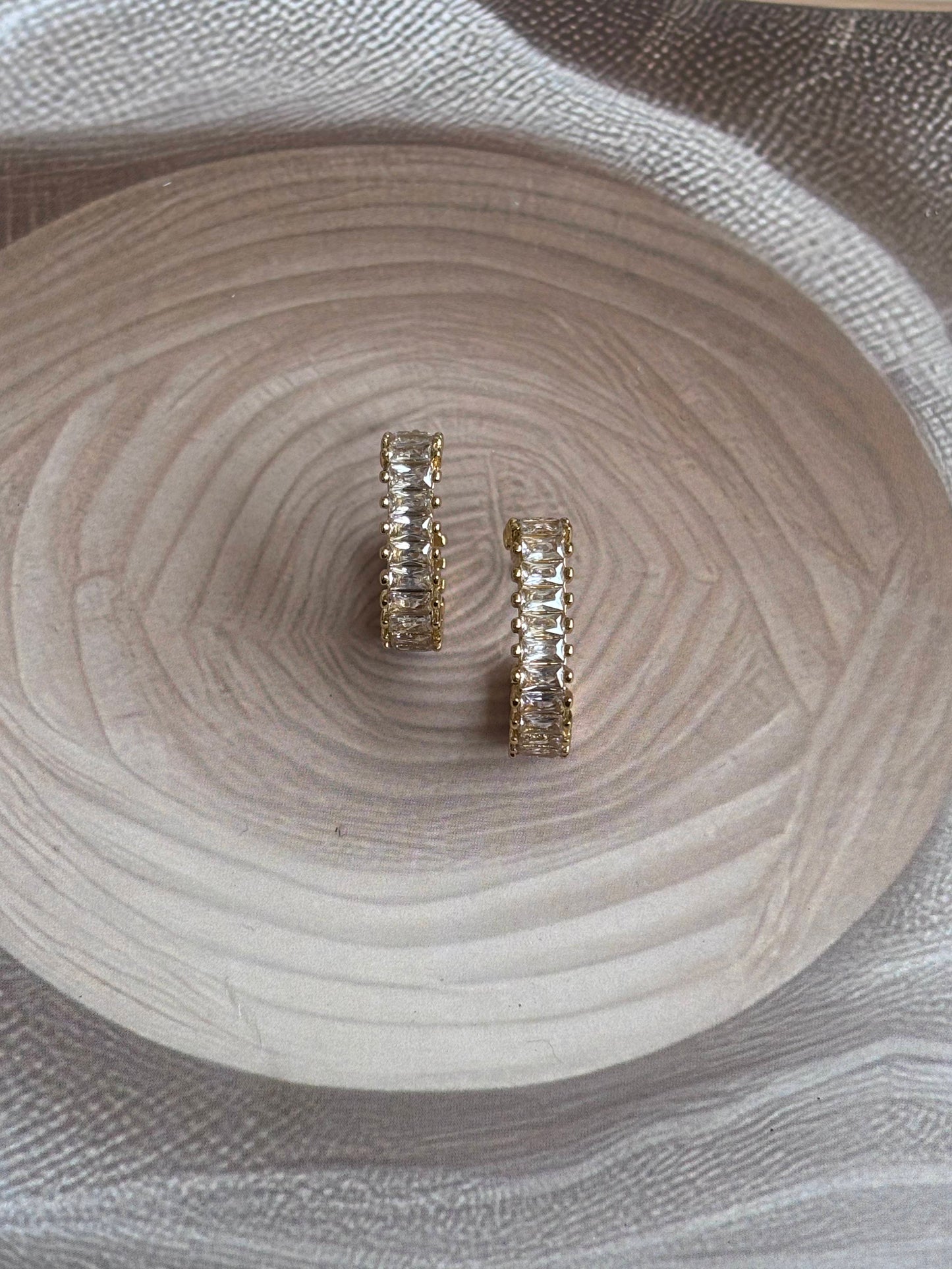 J shape Rectangular Studded Earring