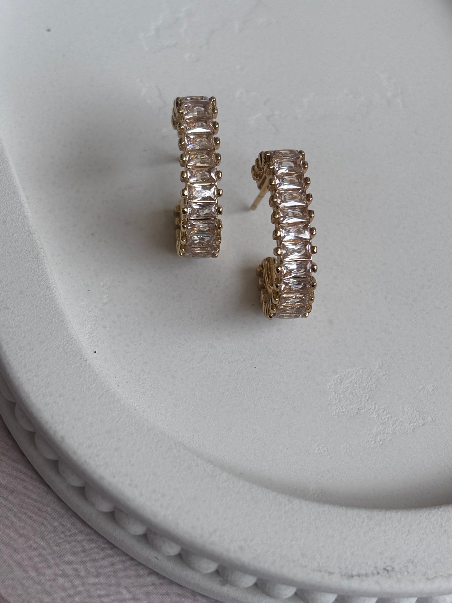 J shape Rectangular Studded Earring