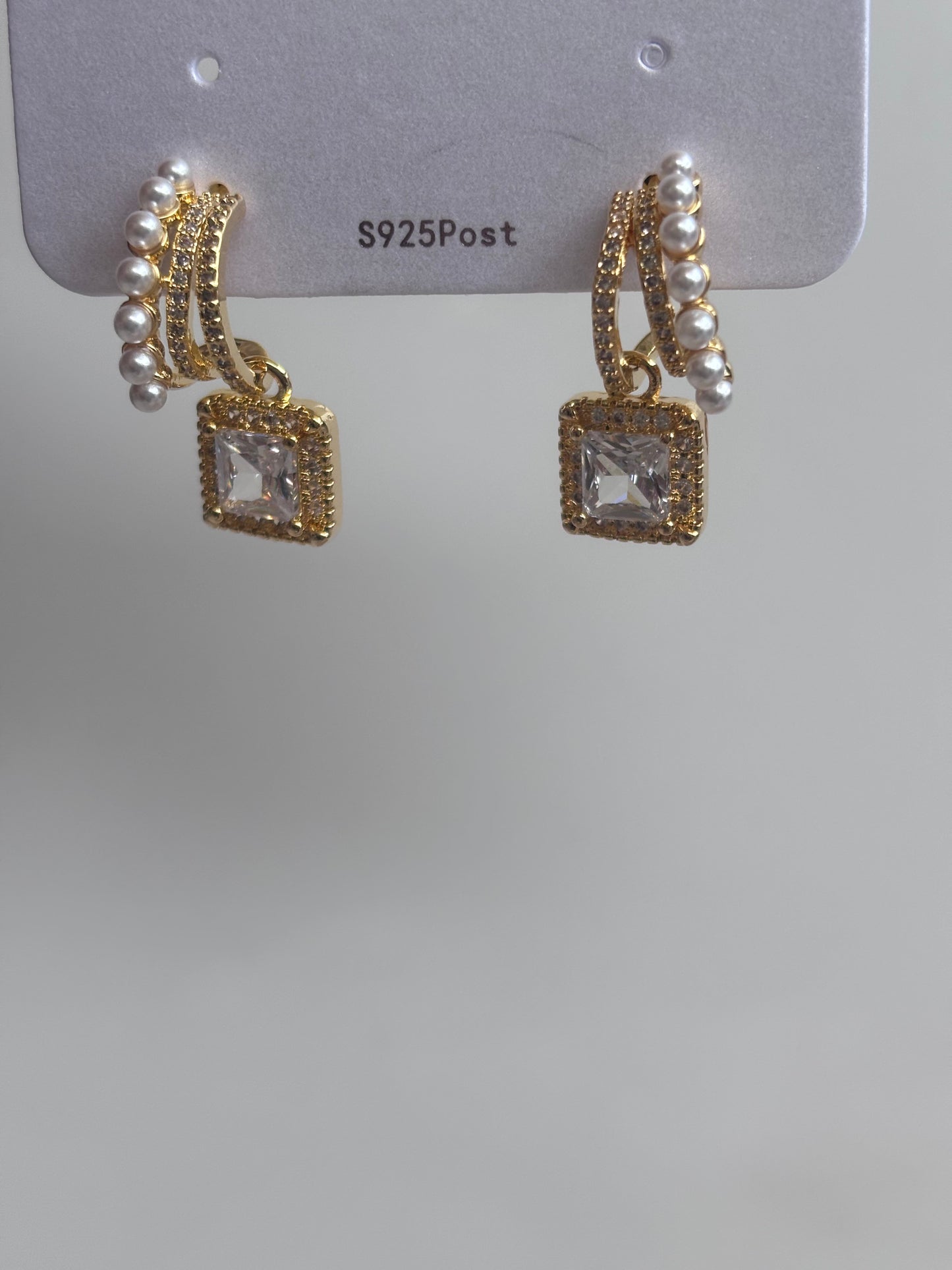 Pearly Studded Danging Square earring