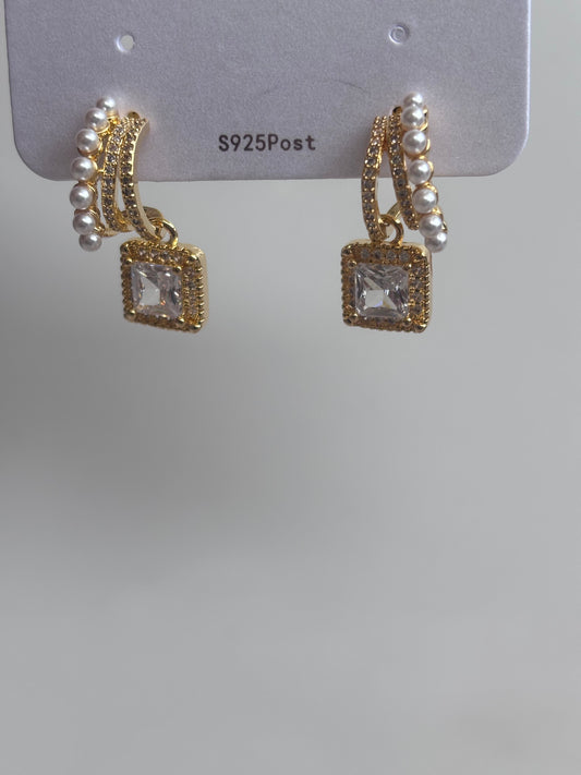 Pearly Studded Danging Square earring