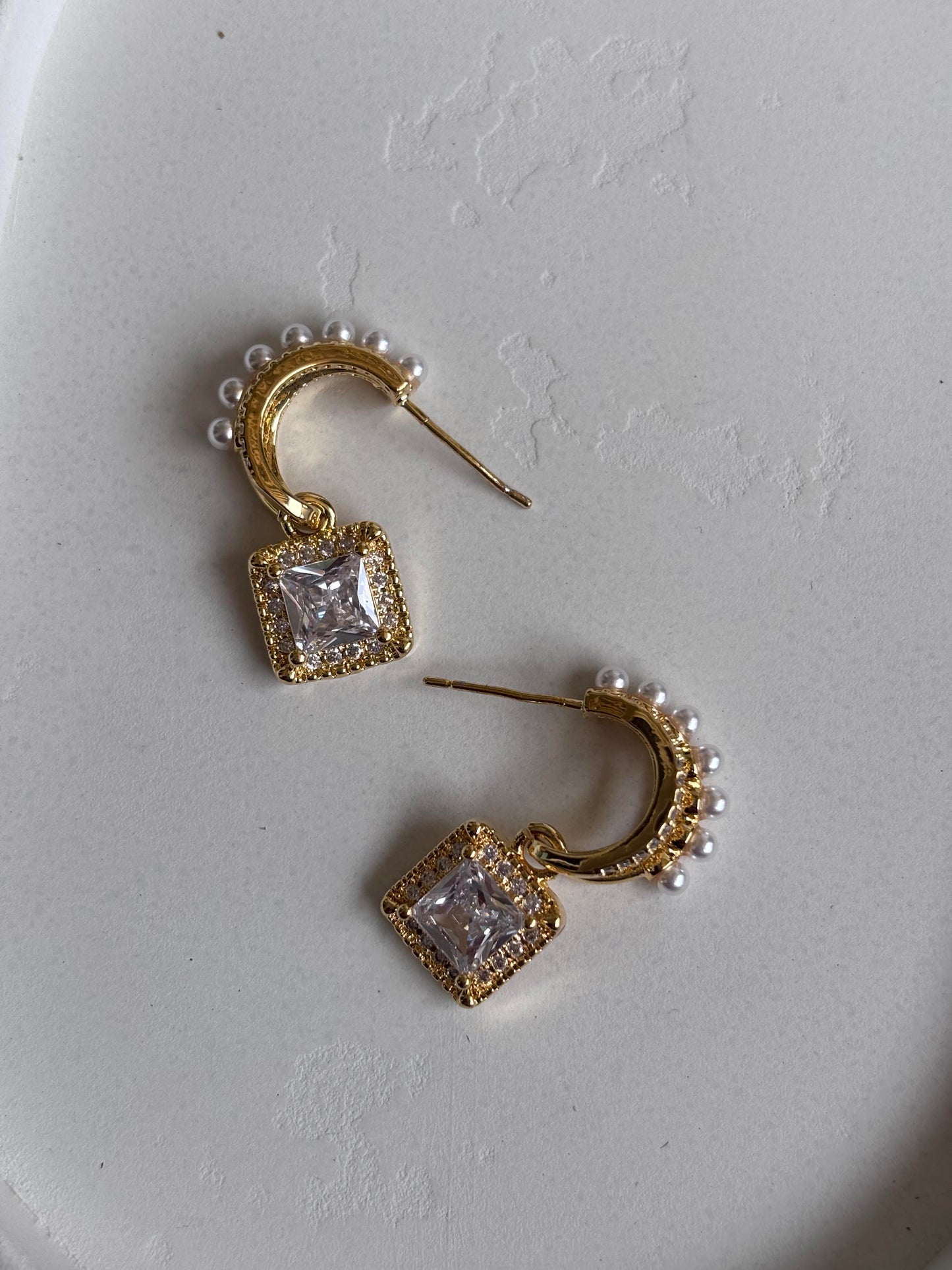 Pearly Studded Danging Square earring