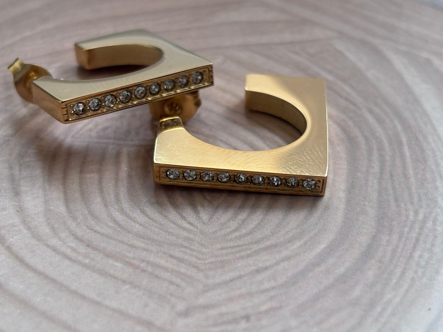 Squary C studded studs