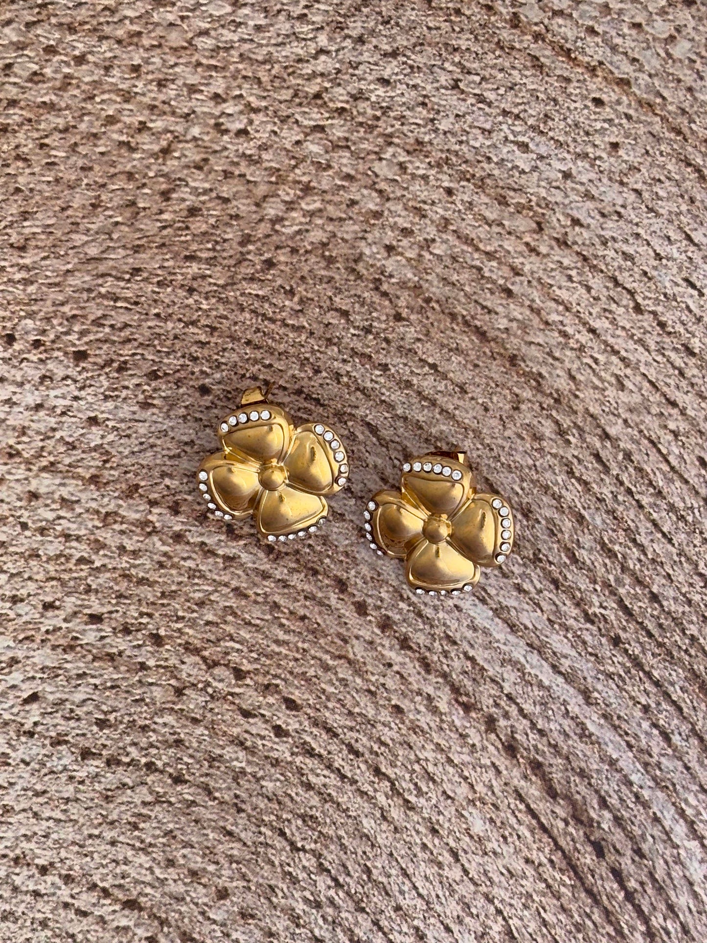 Flower Fan Studs