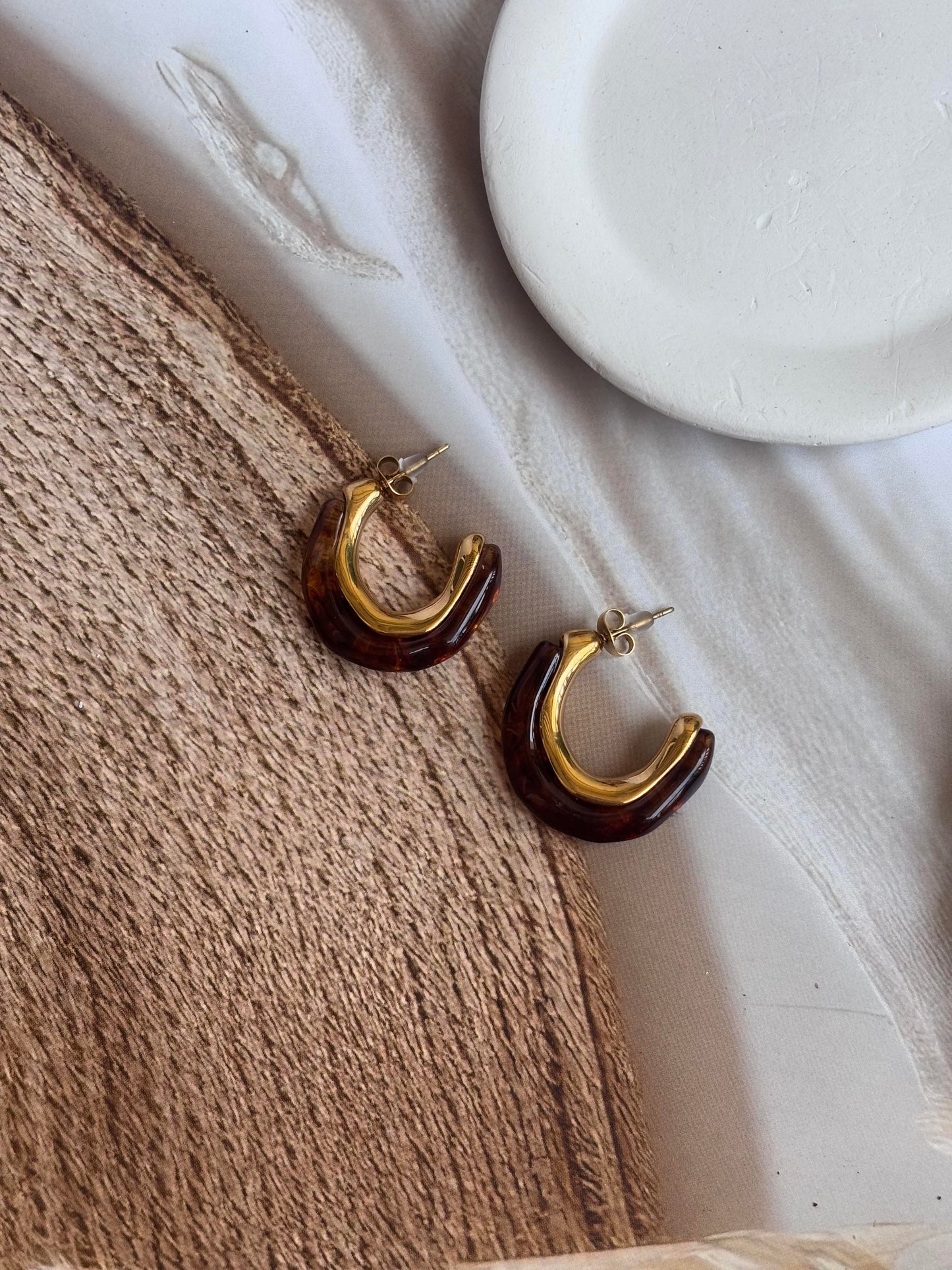 Brown Resin statement hoop