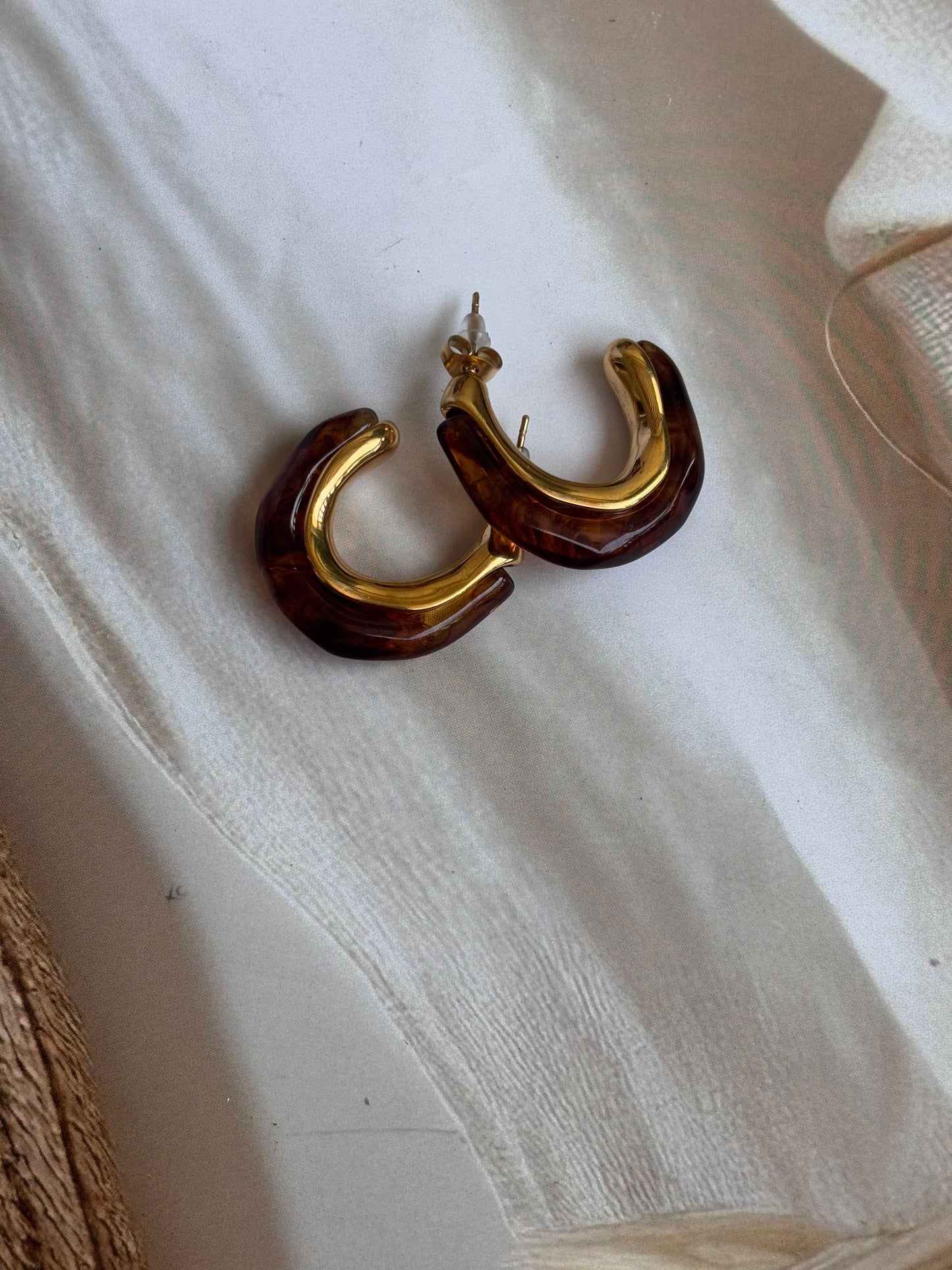 Brown Resin statement hoop