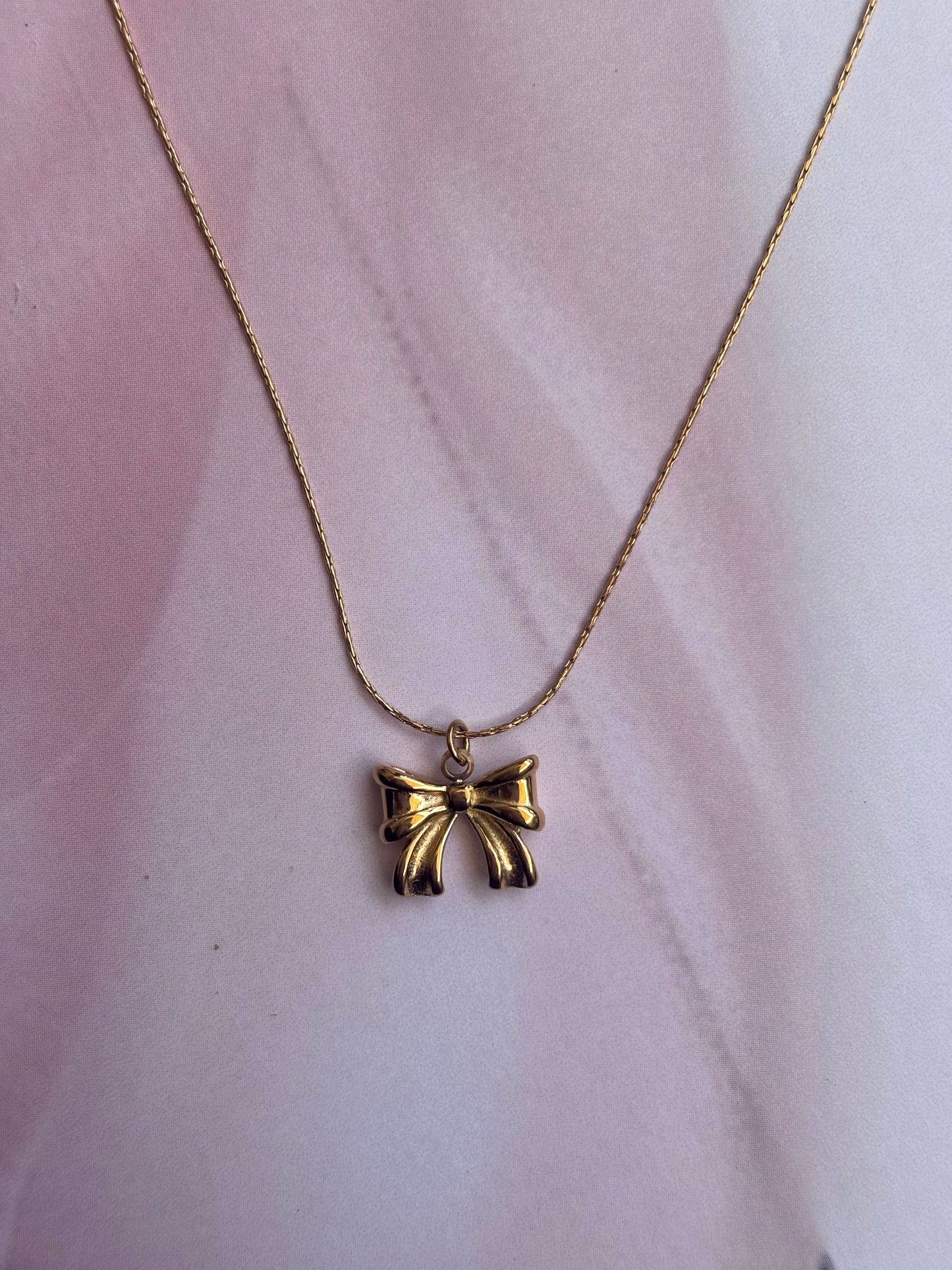 Opaque Bow Necklace