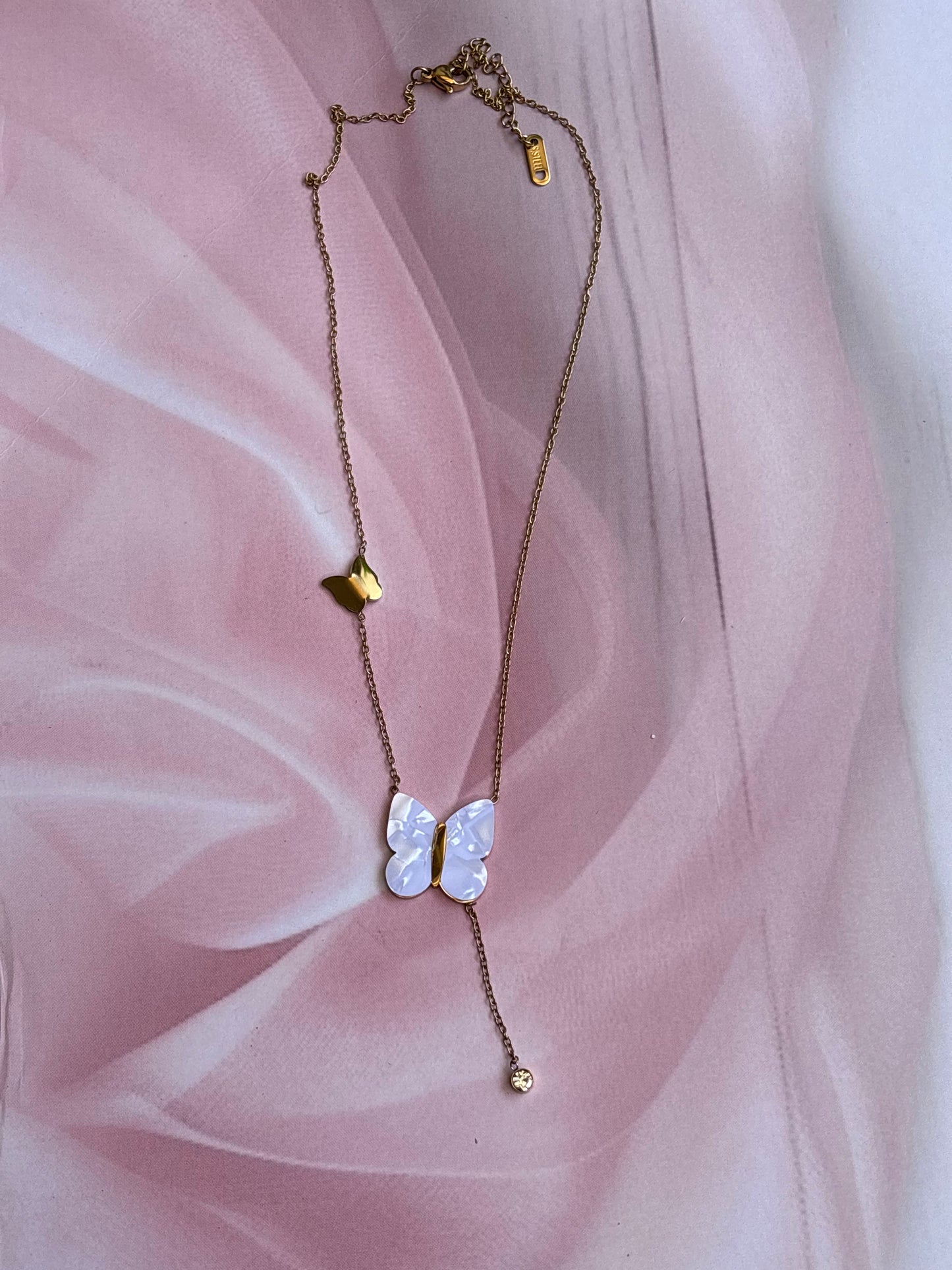 Whity MOP Butterfly Necklace