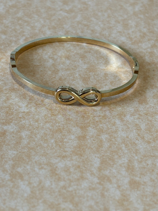 Golden Infinity Me bracelet