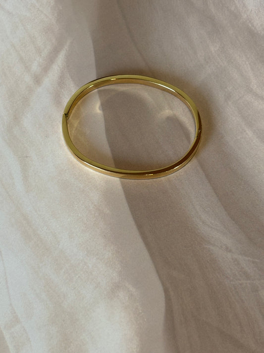behind my watch , plain bracelet