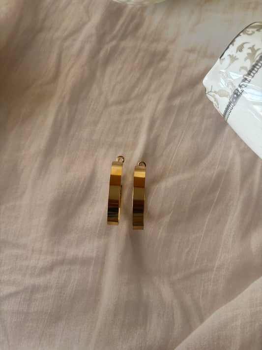 Golden oval me big hoops