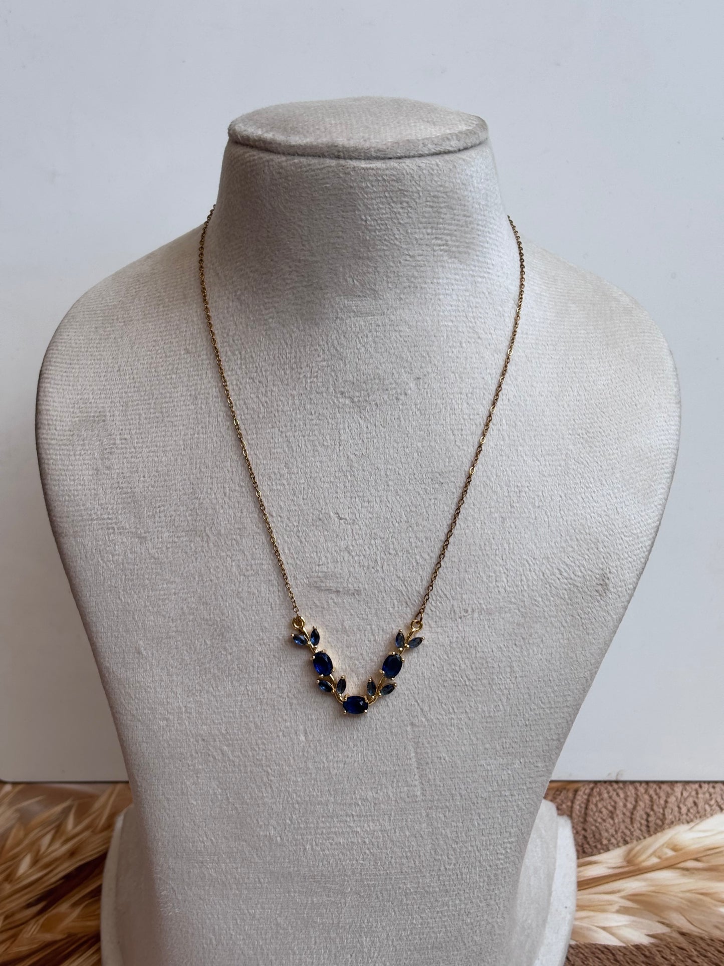 Tulip Necklace -Blue