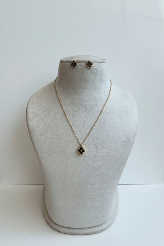 Black kite flower necklace studs set