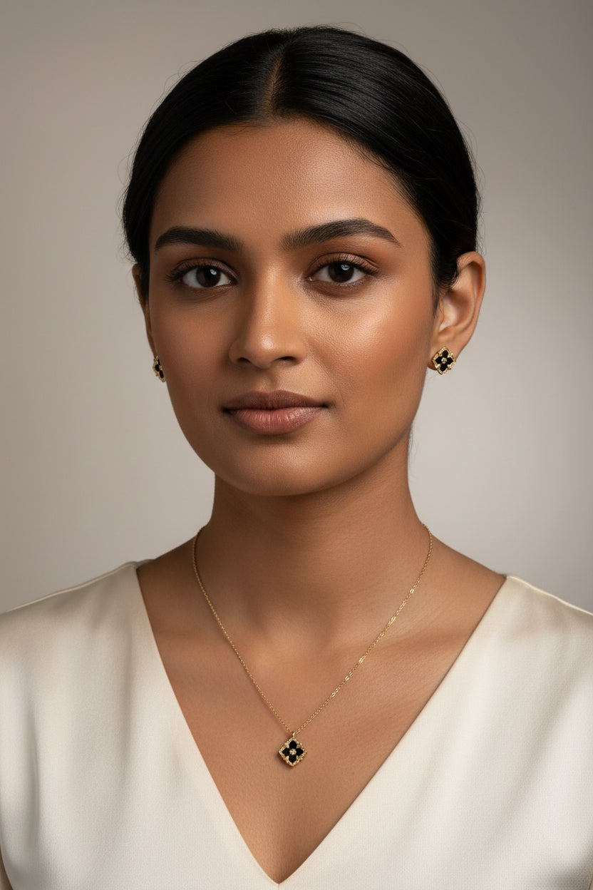 Black kite flower necklace studs set