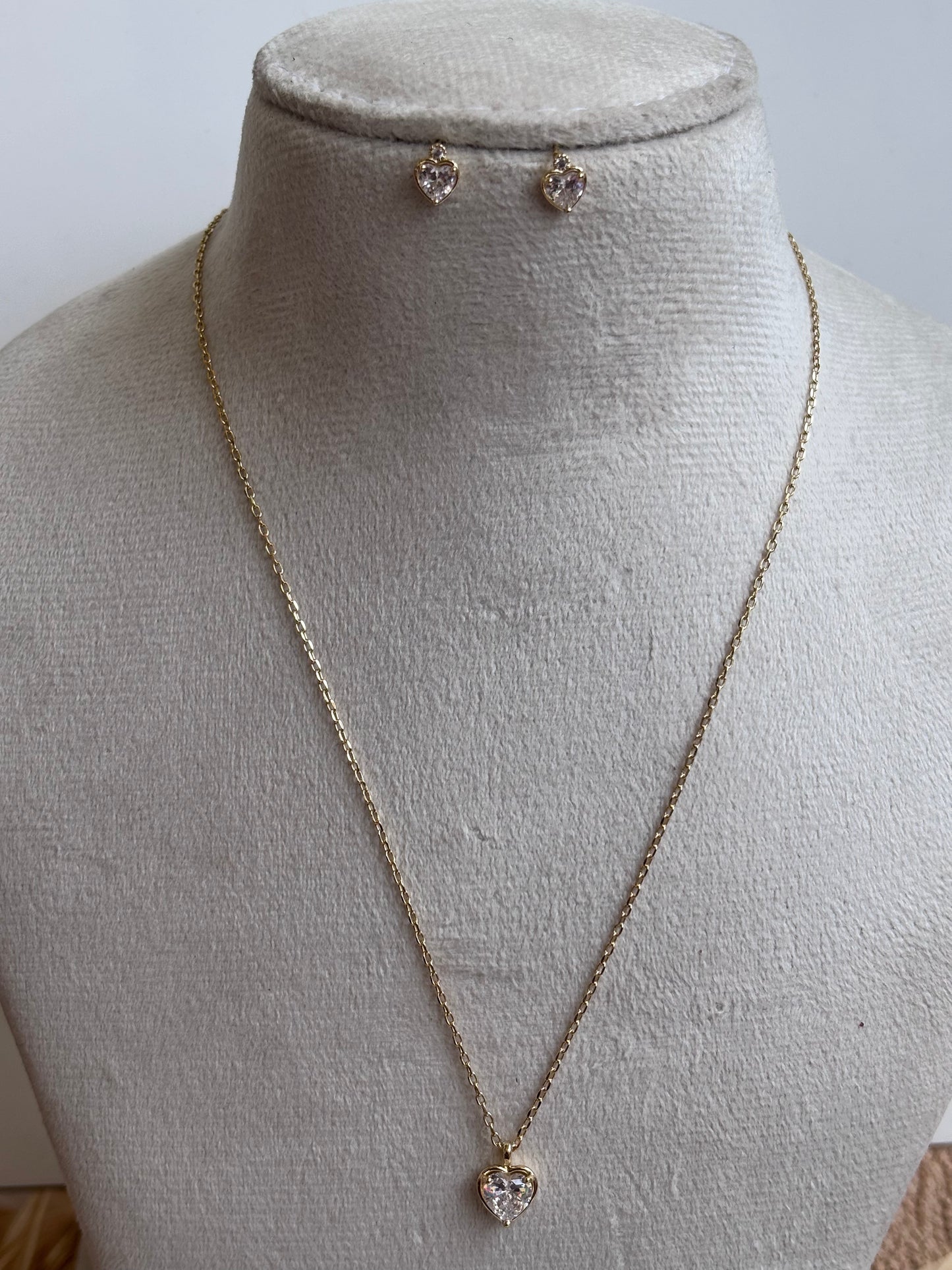 AD Stone heart pendant necklace set