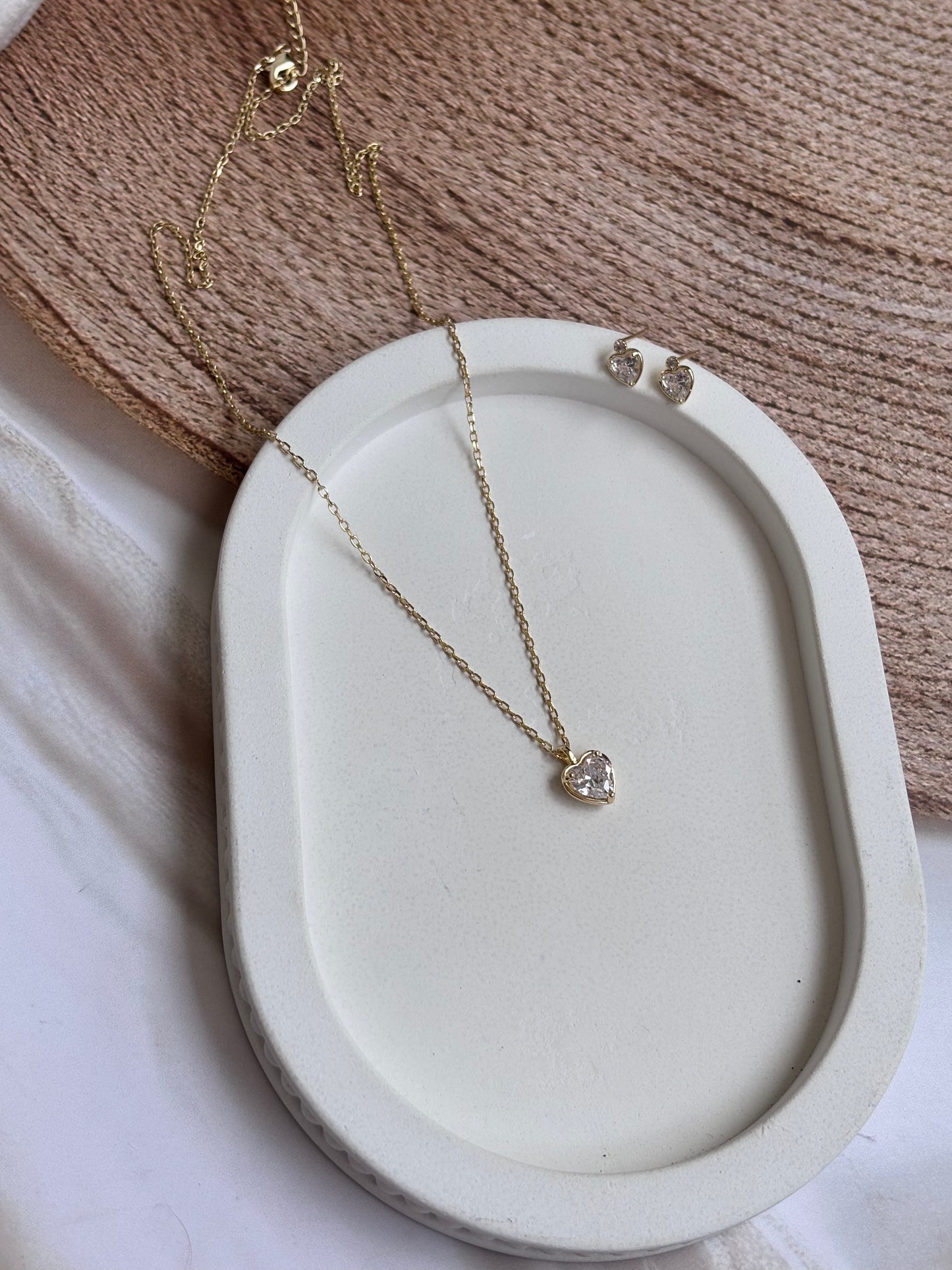 AD Stone heart pendant necklace set