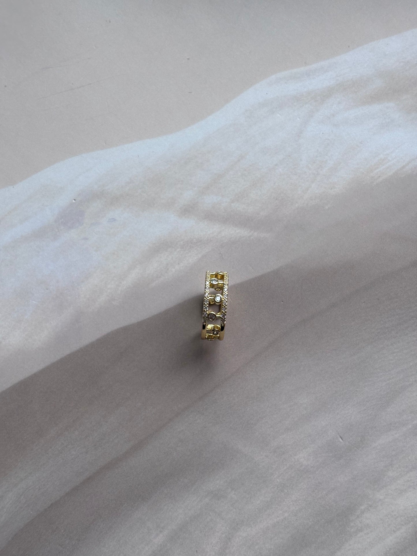 Alternate Ad stones Ring