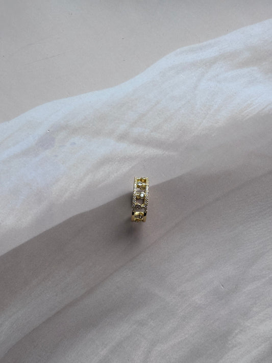 Alternate Ad stones Ring