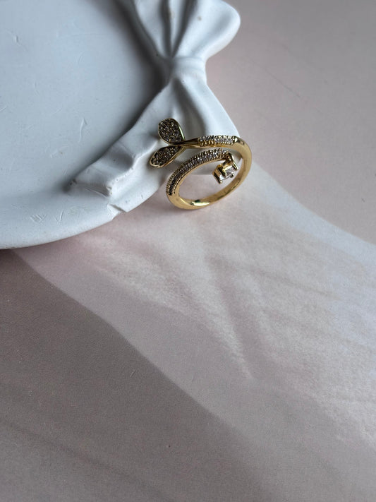 Mermaid Tail studded ring