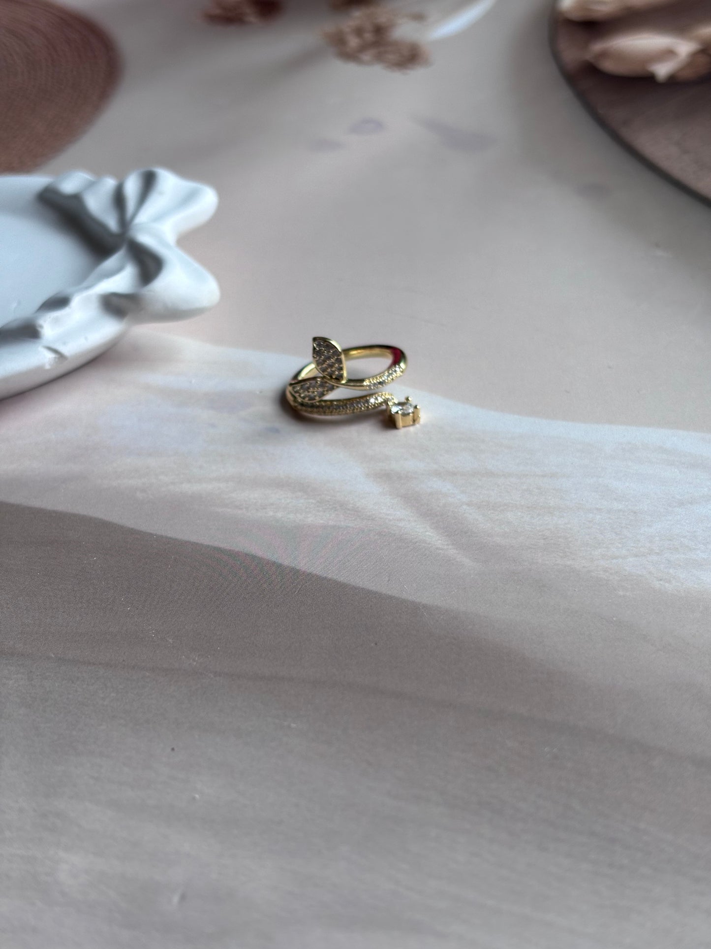 Mermaid Tail studded ring