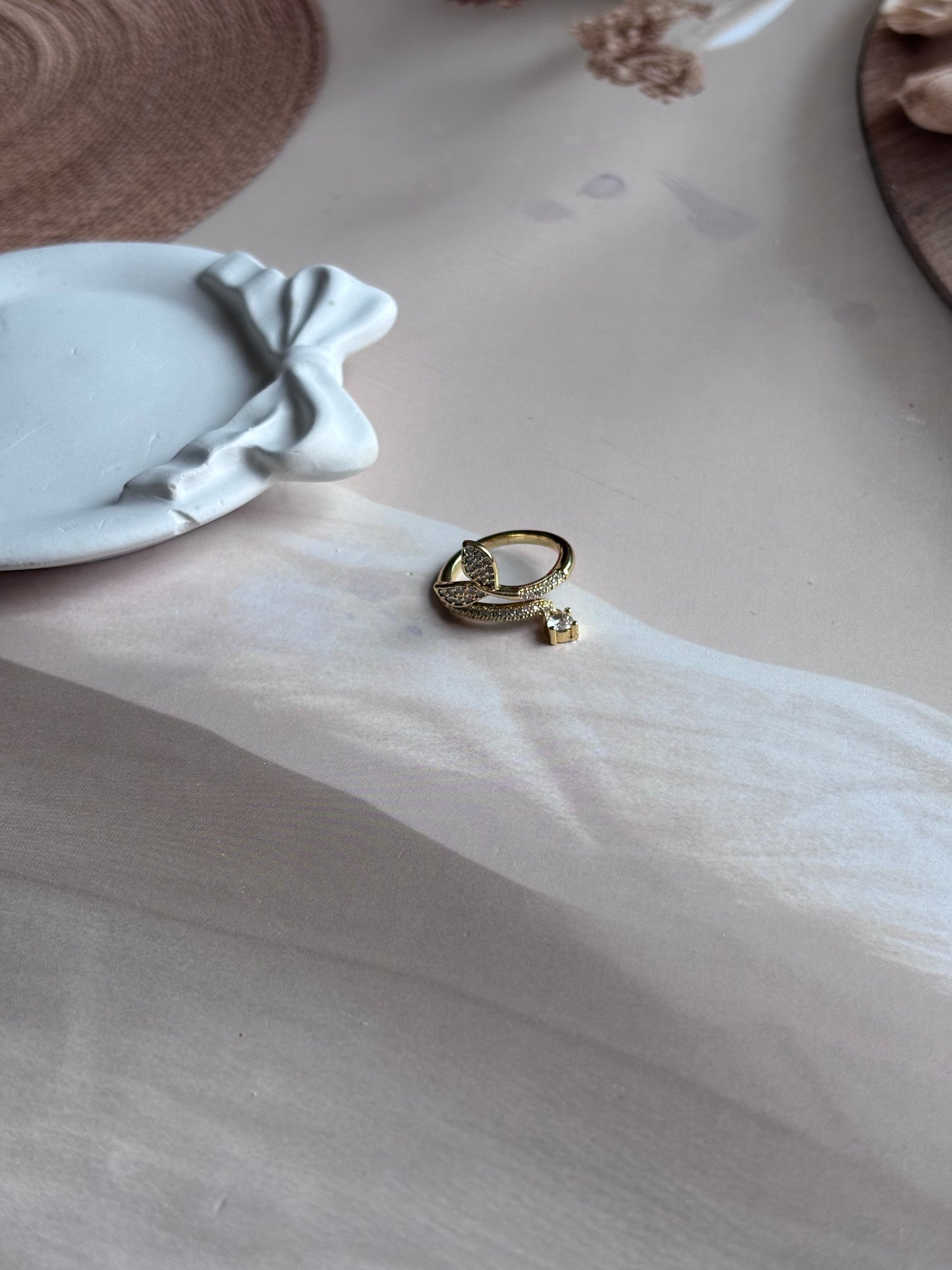Mermaid Tail studded ring