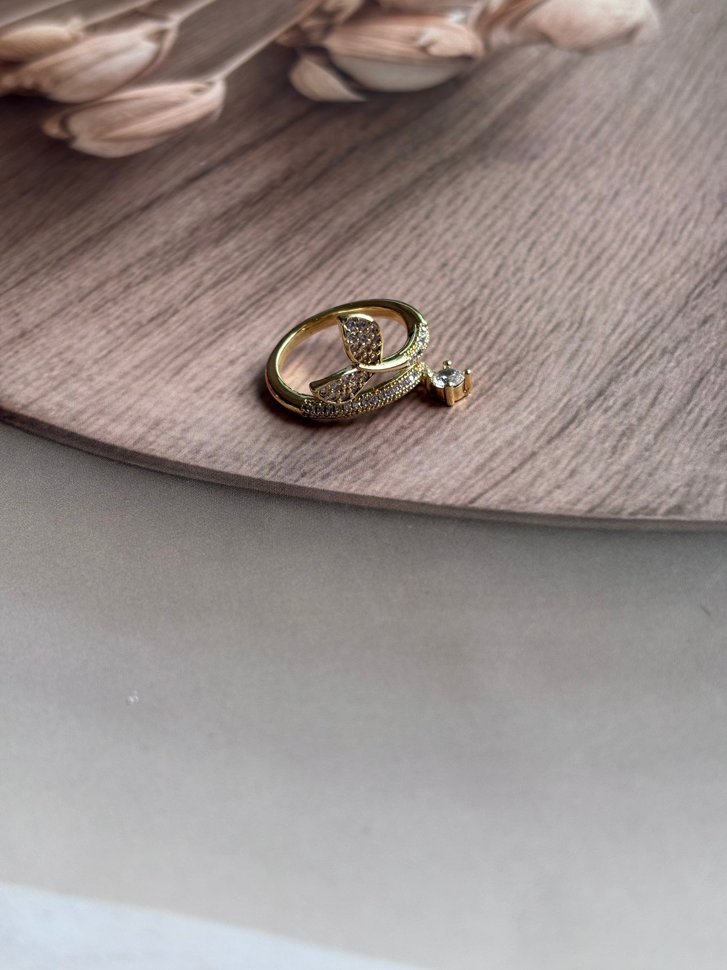 Mermaid Tail studded ring