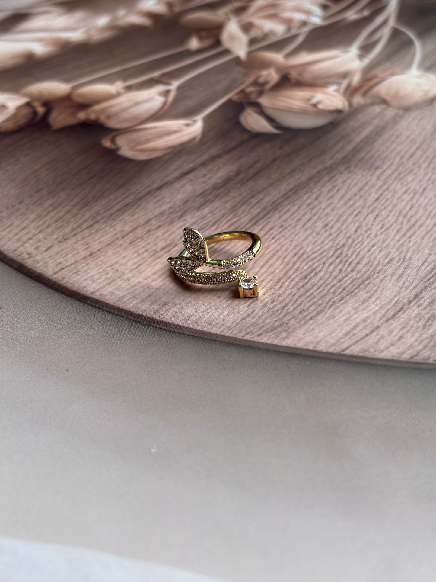 Mermaid Tail studded ring