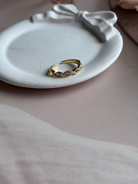 Studded inward AD Ring