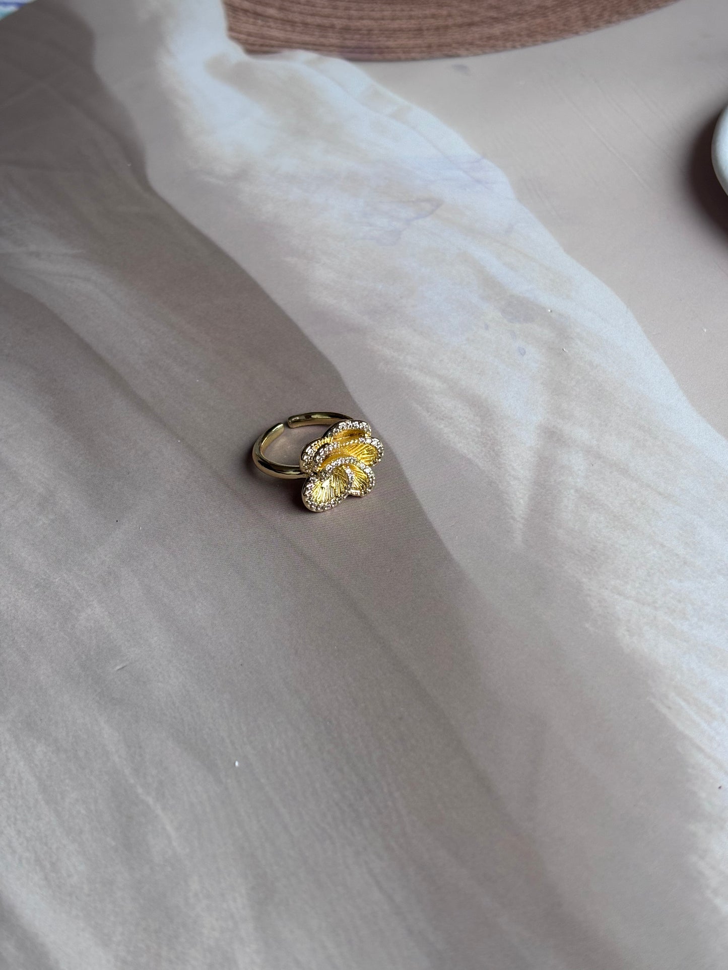 Golden flower AD border ring