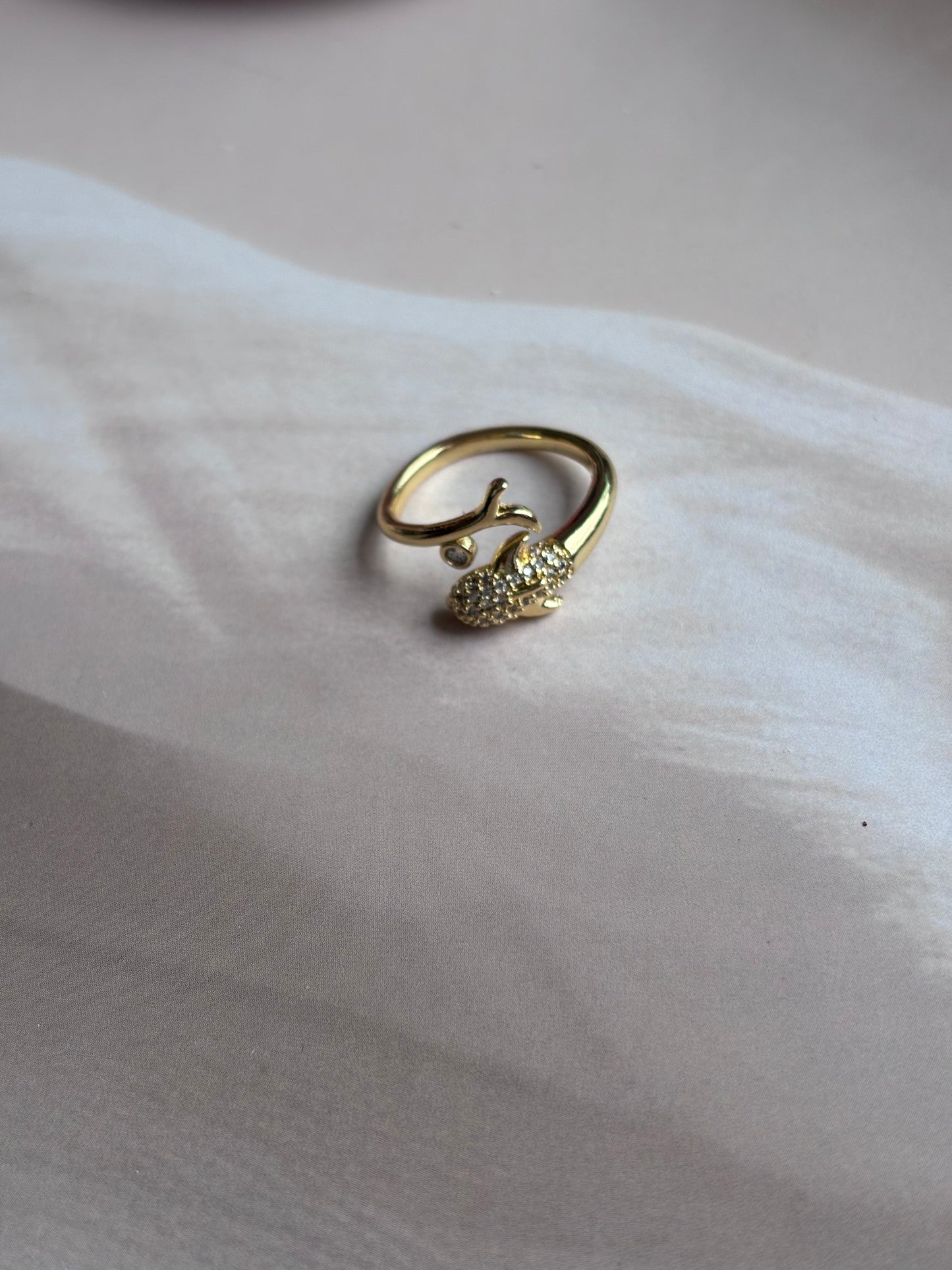 Dolphin ring, studded