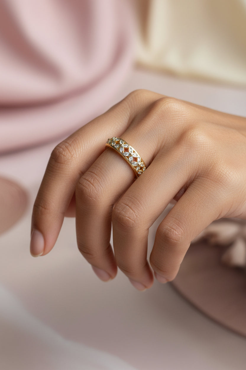 Quadrapetal flower ring