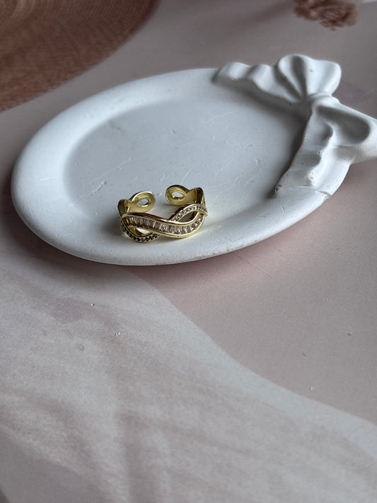 DNA ring broad studded