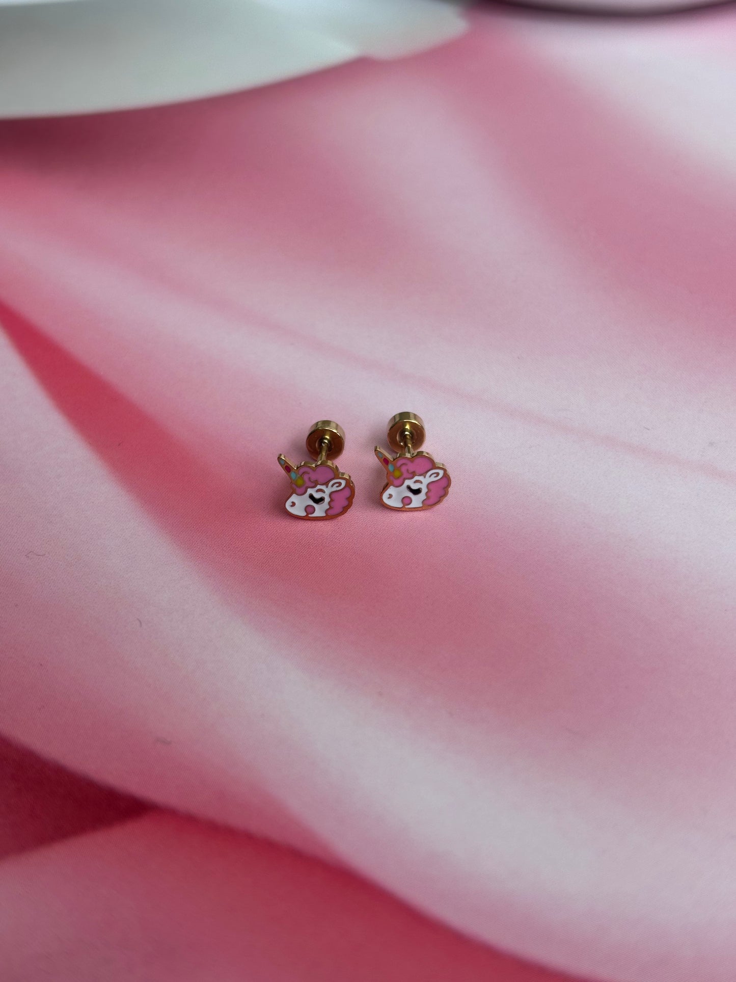 Pinky Cony Unicorn studs