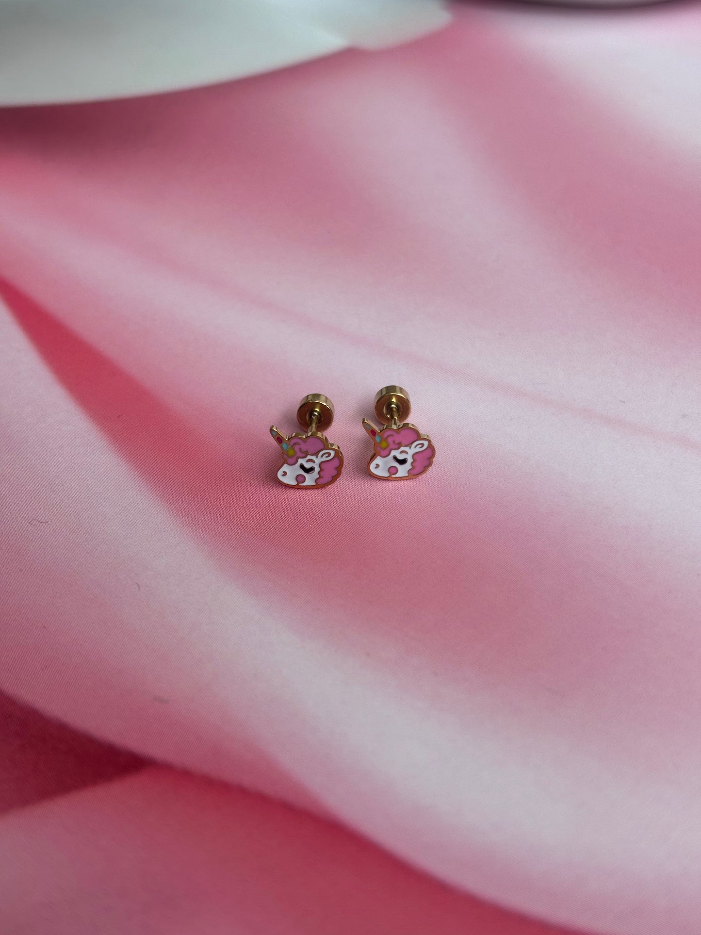 Pinky Cony Unicorn studs