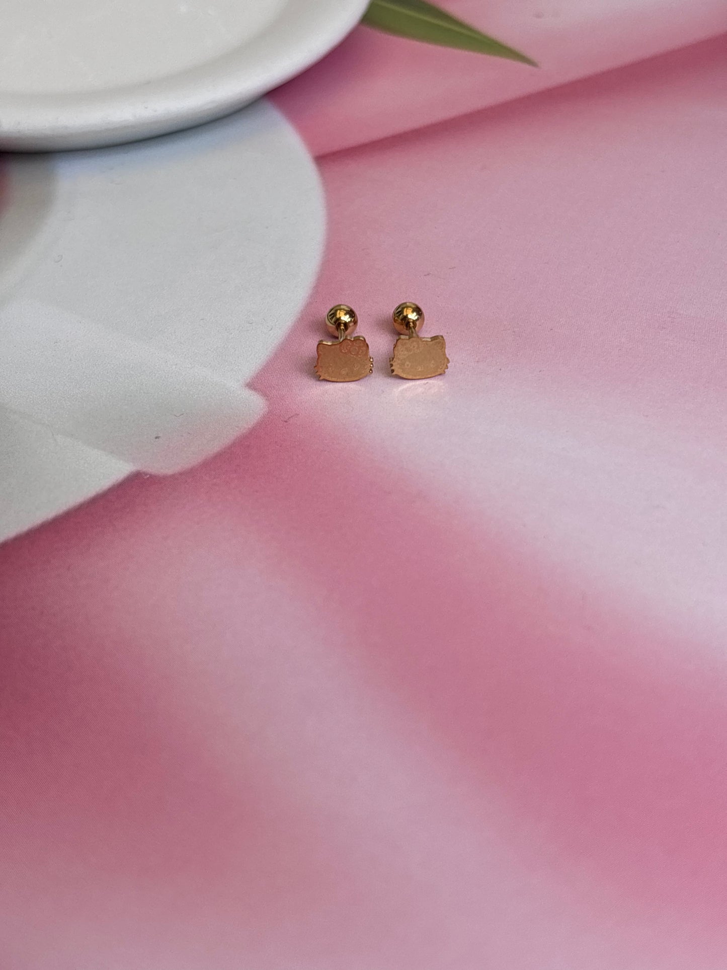 Golden kitty studs
