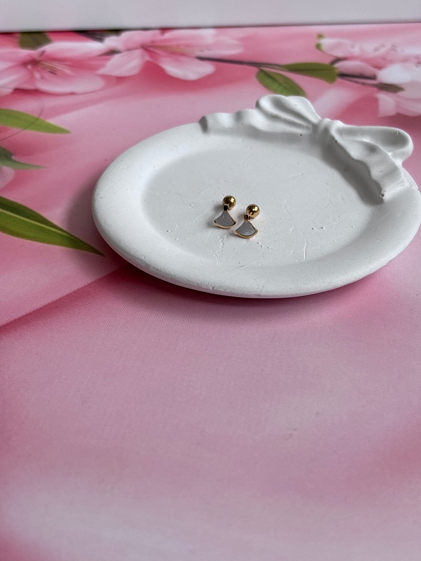 White Flat Mushroom studs