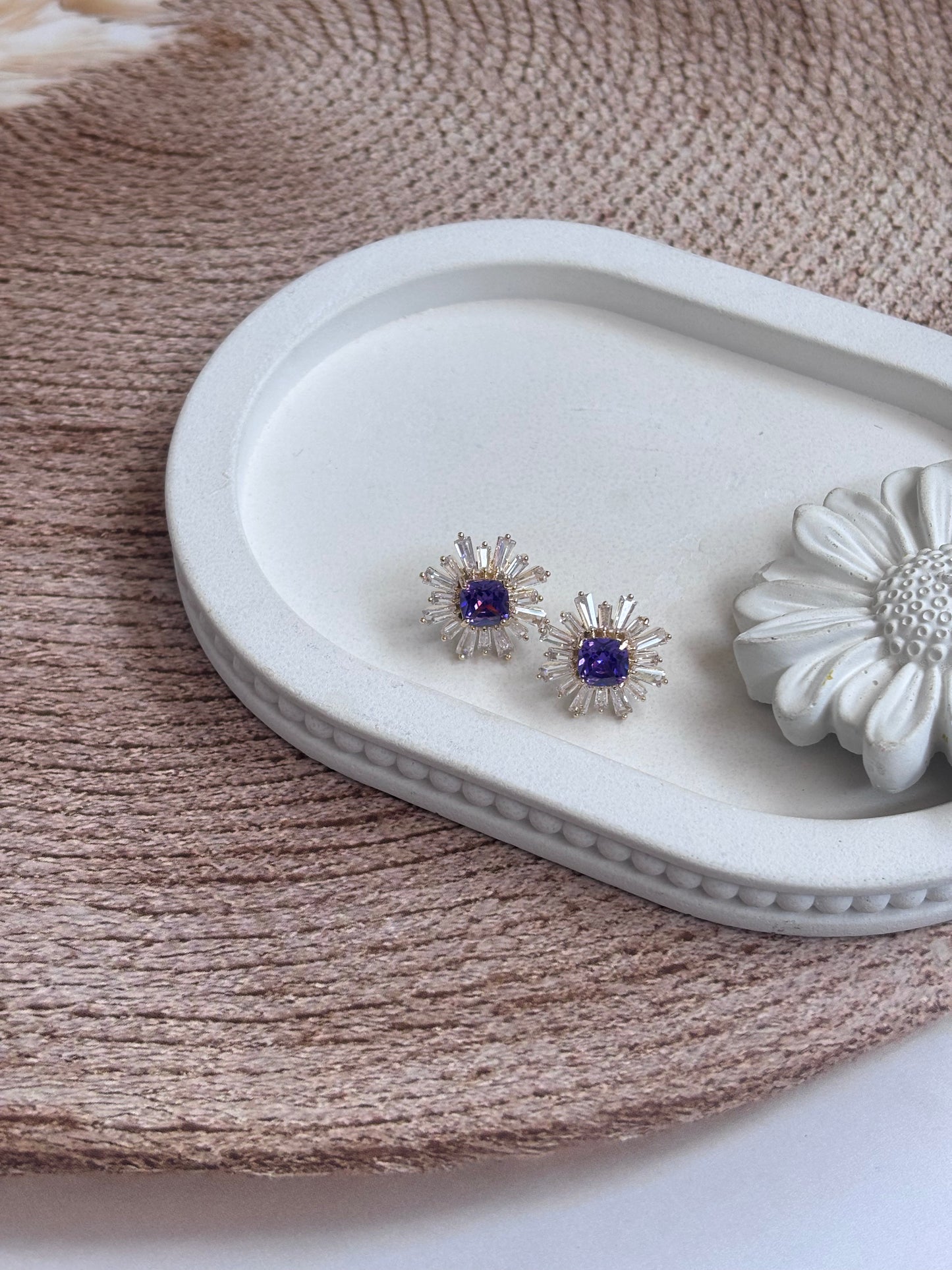 Violet Sun Classic Zirconia studs