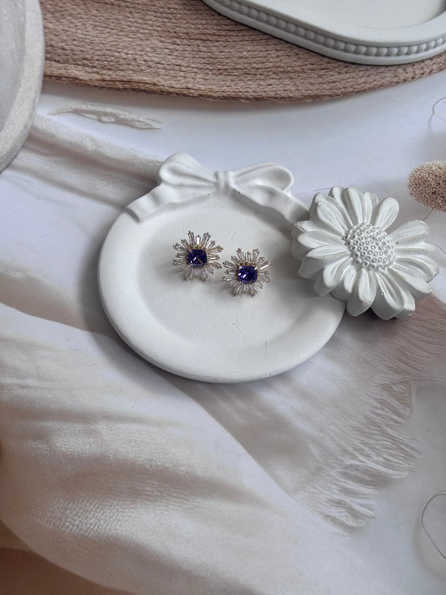 Violet Sun Classic Zirconia studs