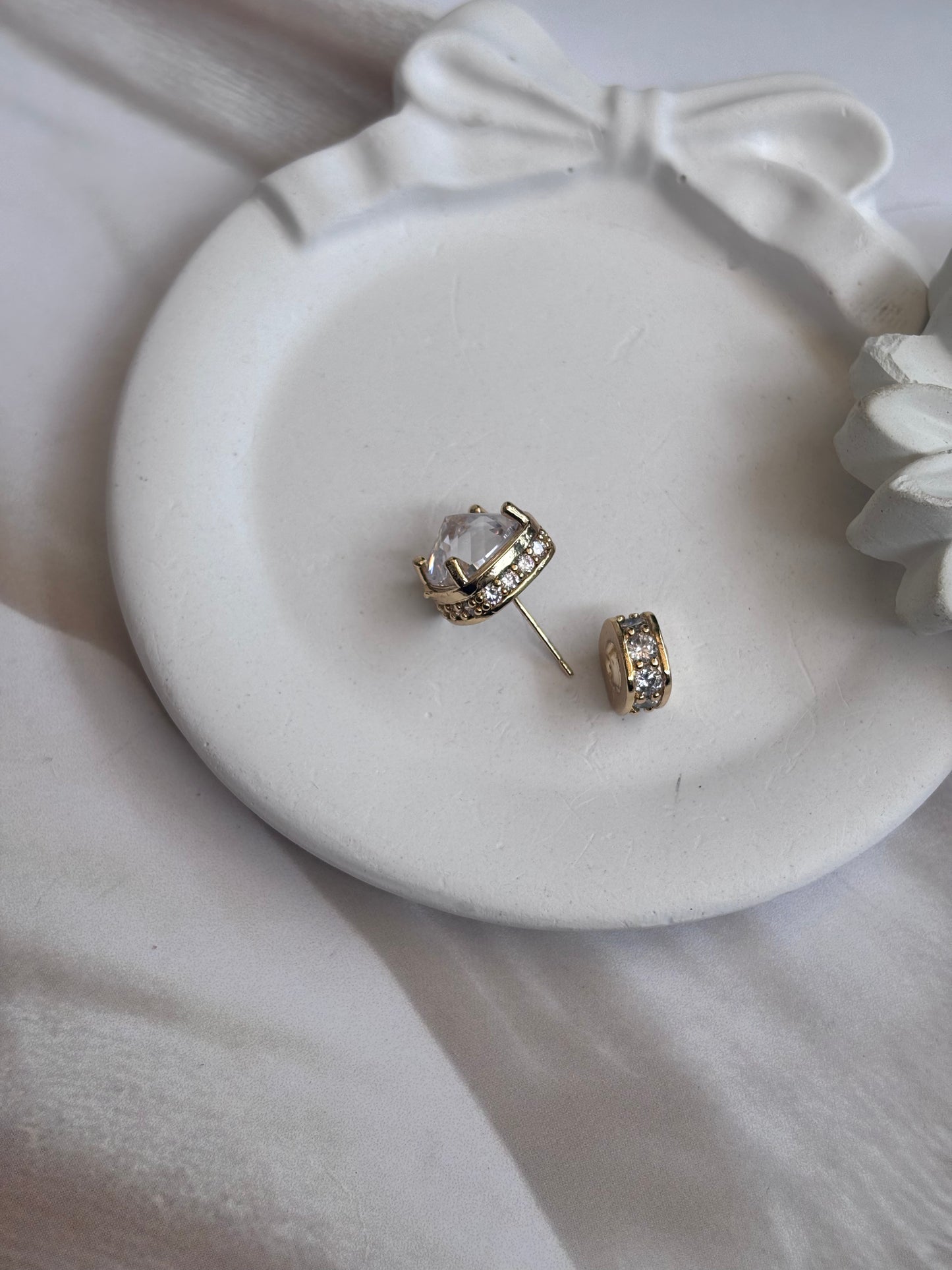 Square Golden stud