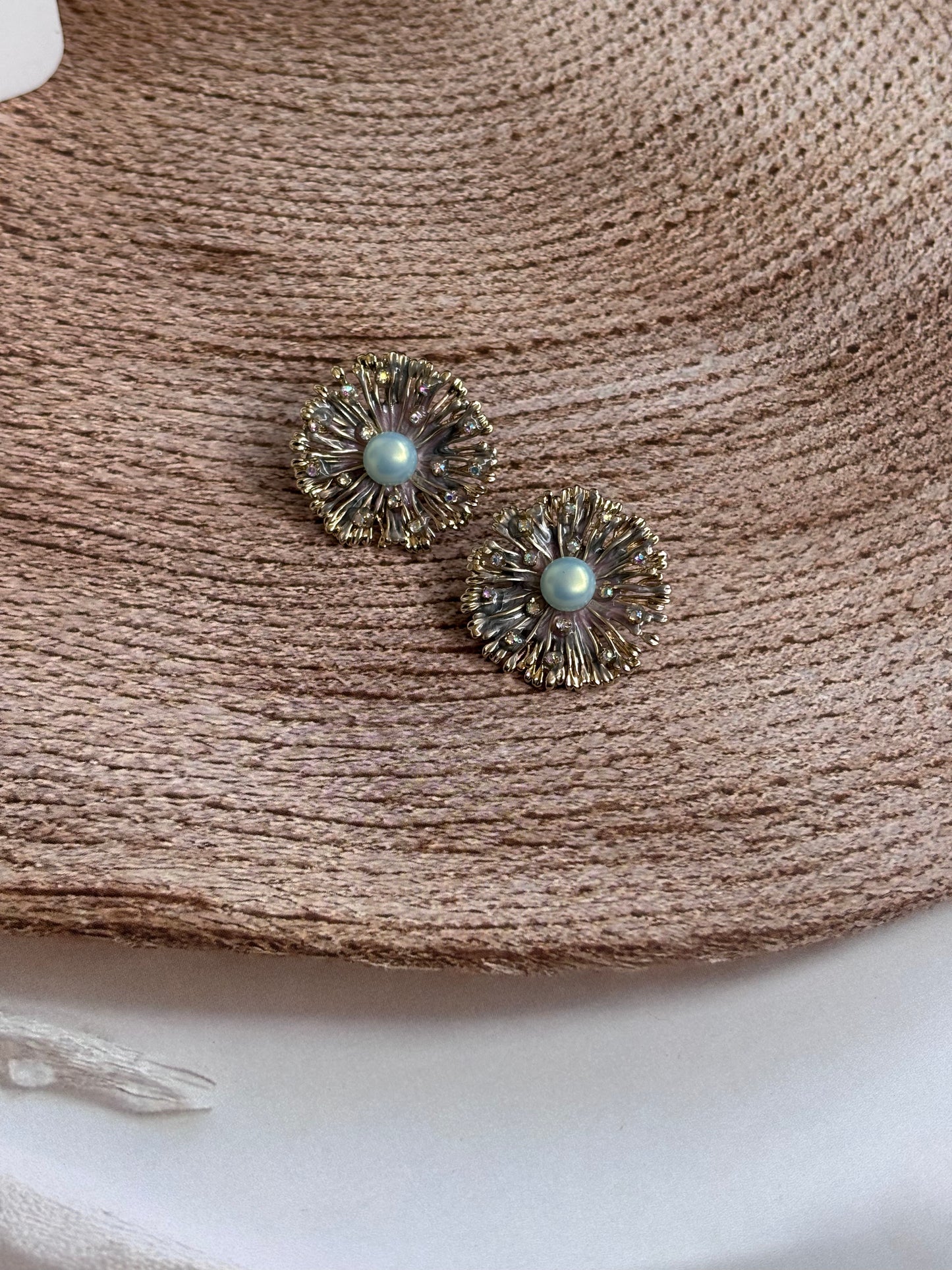 Coral Sun burst Studs