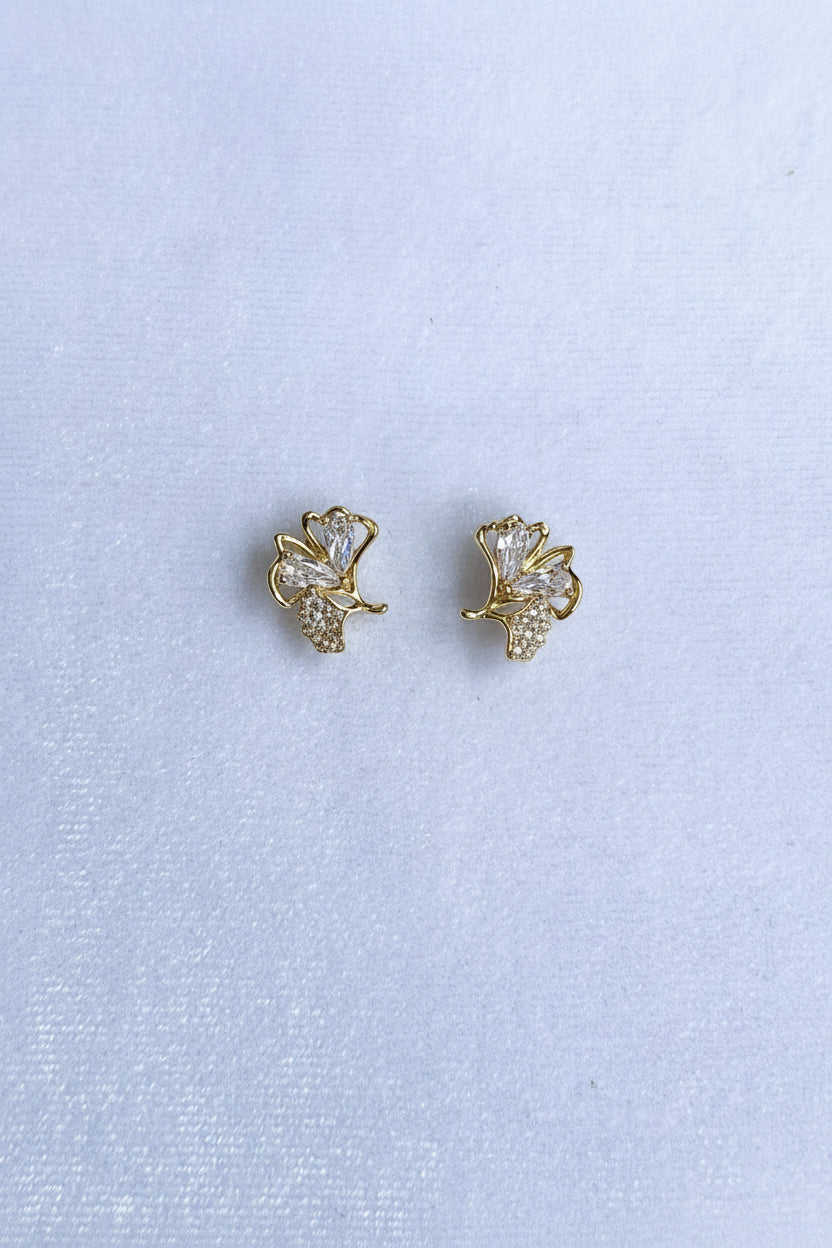 Mossy leaf studs