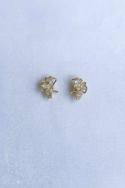 Mossy leaf studs