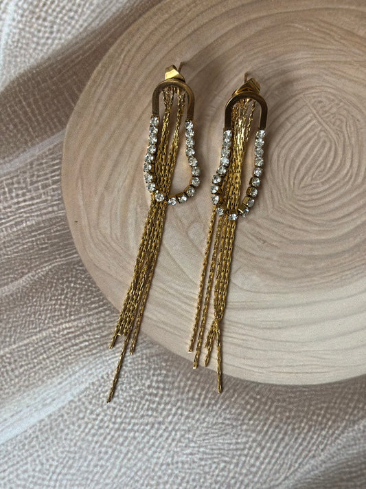 U stone tassel long earrings