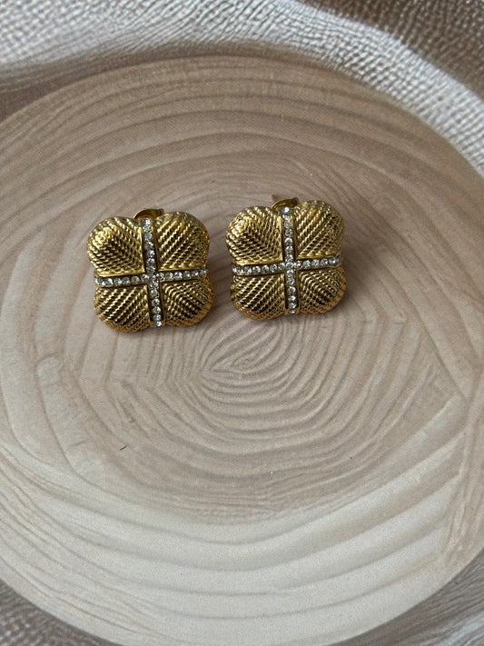 Golden Ad stone button square studs.