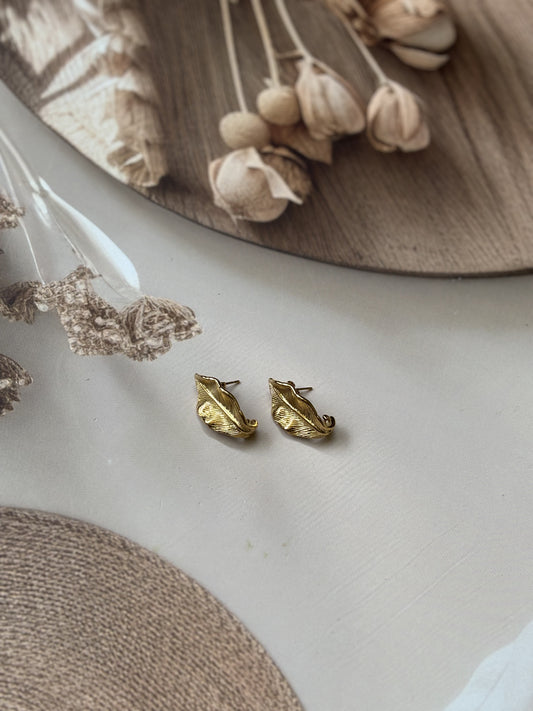Golden leaf earrings