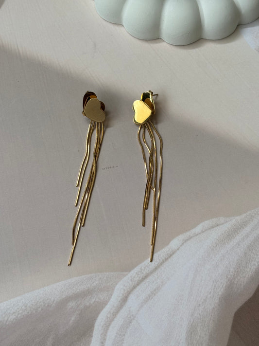 Thread heart long tassel earrings