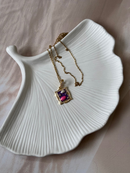 Purple Me pendant necklace