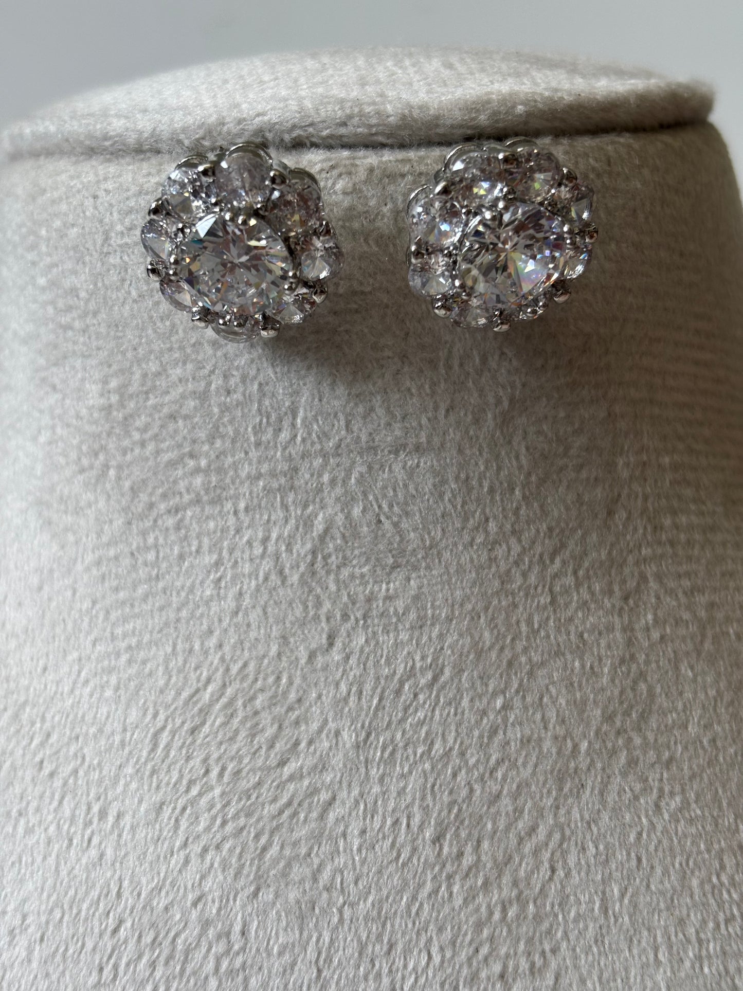 AD stone embedded flower studs